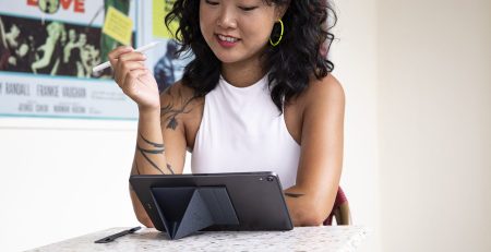 Giá đỡ ipad chính hãng Moft